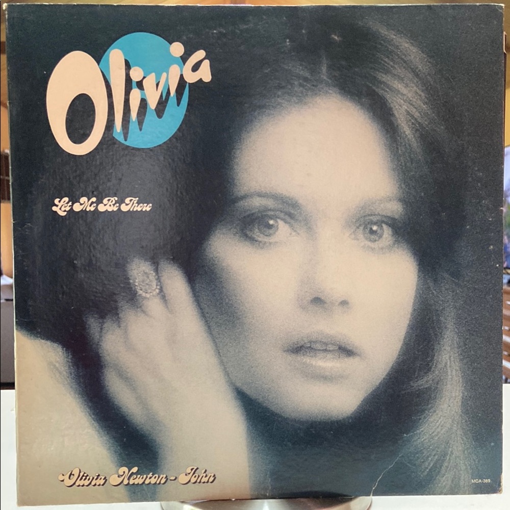 🎉FINAL PRICE🎉 Olivia Newton-John Let Me Be There 1973 Record Vinyl